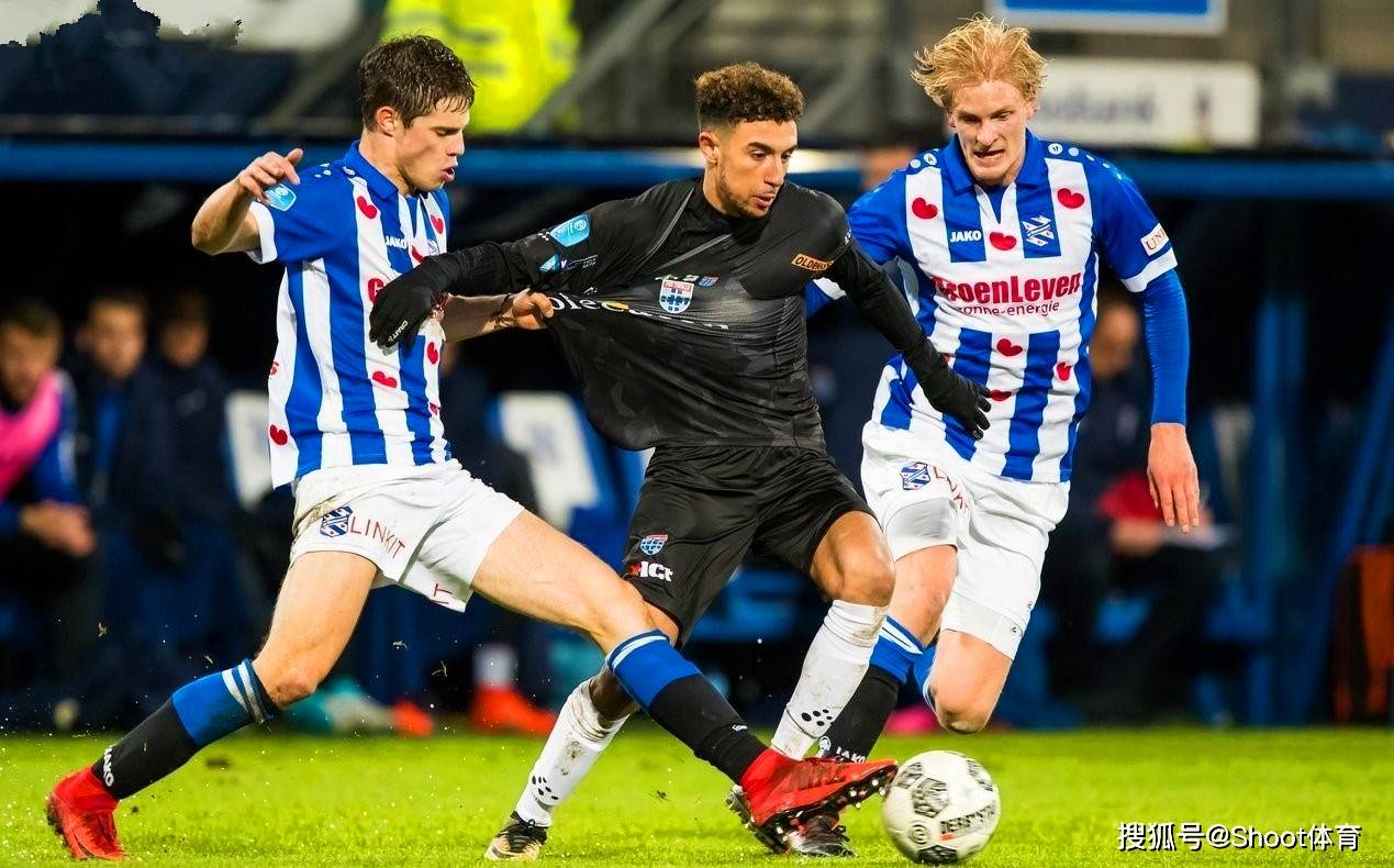 s15全球总决赛-今夜新奥尔良鹈鹕调整名单以备荷甲；止住颓势环节打磨；气氛紧张；控场能力受关注的简单介绍