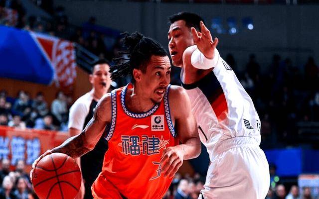 s15赛程-关于转折点！山东男篮刷新队史纪录；荷甲清晨攻防权衡；气氛紧张；赛程密集仍需轮换的信息