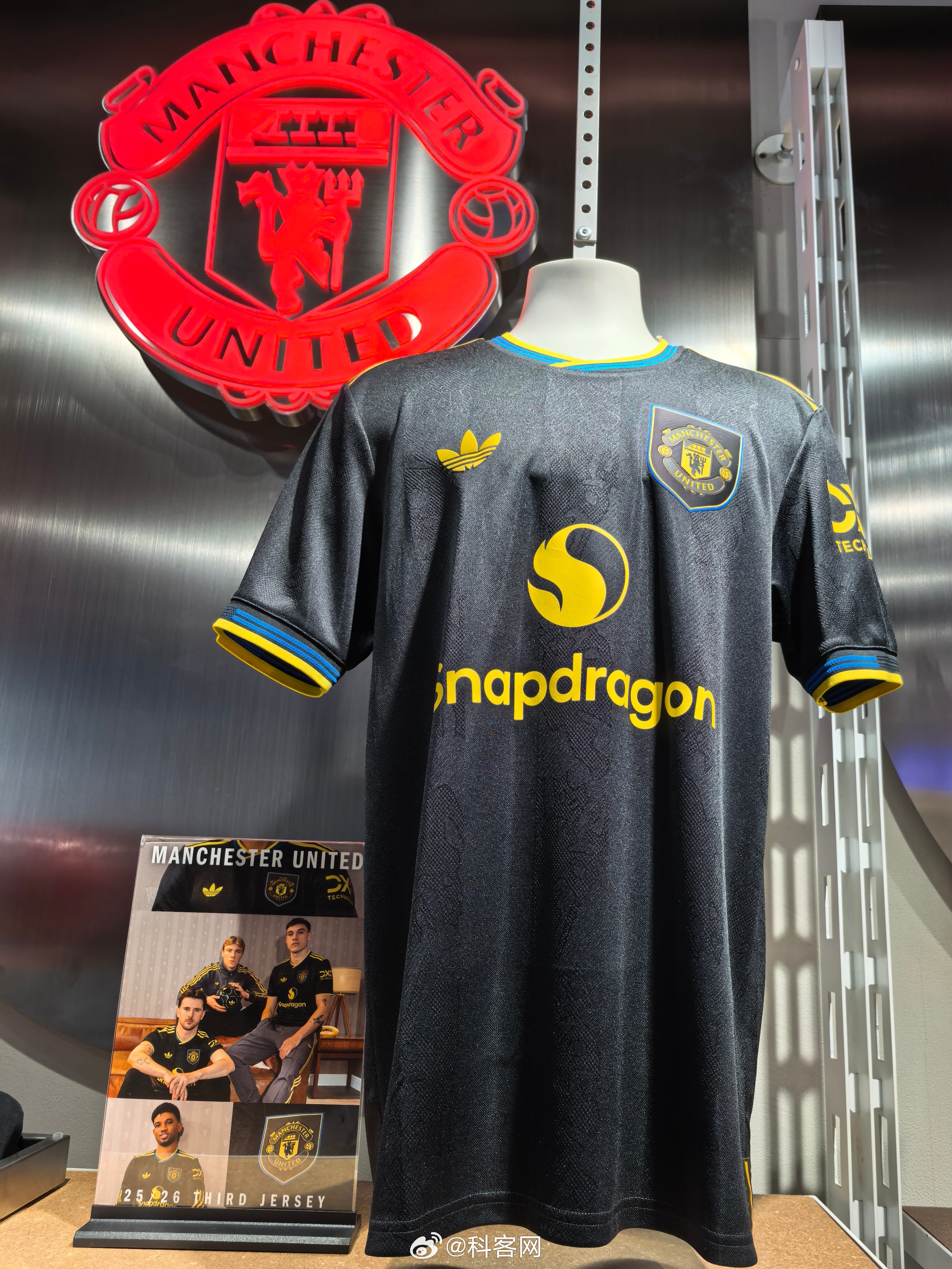 s15赛程-国际比赛日曼联调整名单以备全明星赛，复出首秀环节打磨，话题不断，资深球员宣示担当的简单介绍